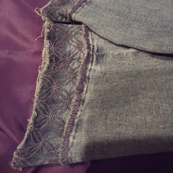 NY&CO distressed jeans - Picture 7 of 7